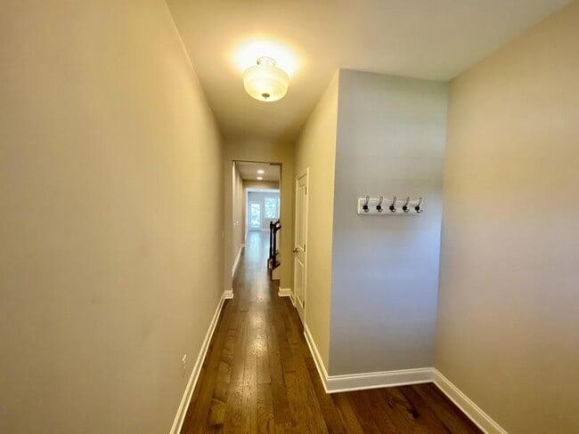 Building Photo - 248 Ellsworth Manor Dr