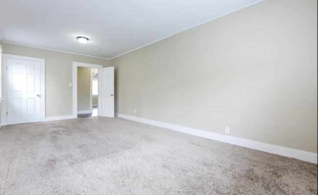 Building Photo - 2626 S Dunsmuir Ave
