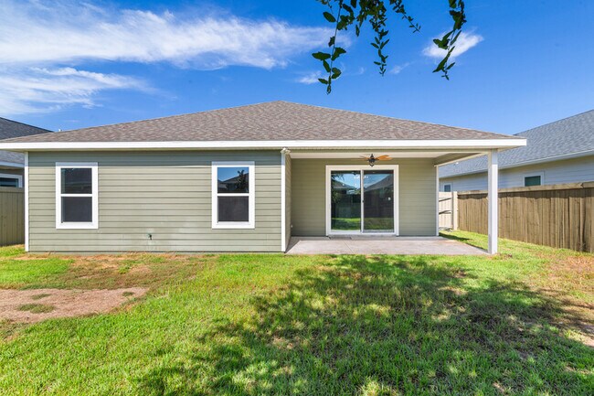 Building Photo - 1689 SW 71st CIR