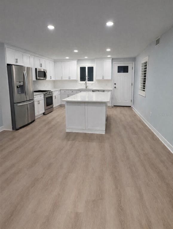 Building Photo - 676 El Centro