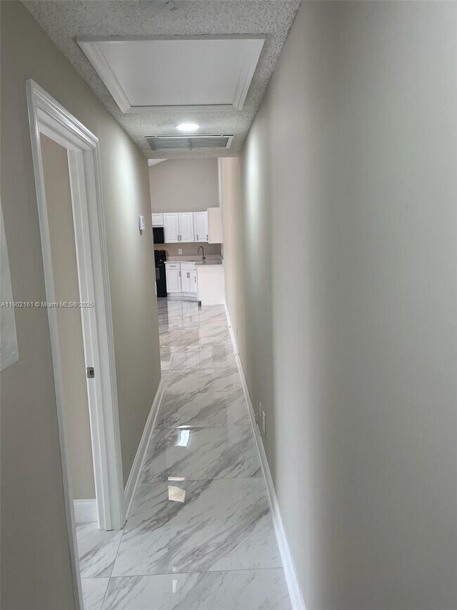 Building Photo - 5416 Eagle Lake Dr