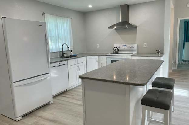Building Photo - 1676 Caledonia Dr