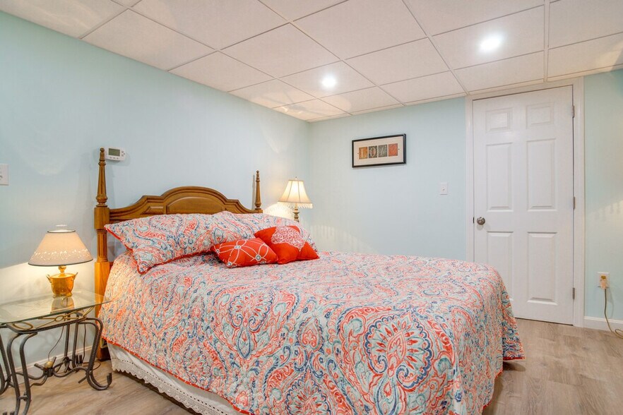 Building Photo - 89 Sunset Cir