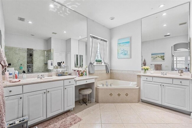 Building Photo - 13466 Zori Ln