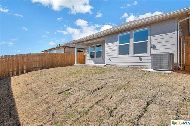 Building Photo - 585 Apache Plum Dr