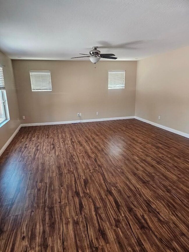 Building Photo - 586 W Cobblestone Ct