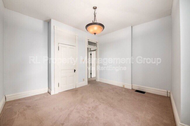 Building Photo - 322 Wilber Ave
