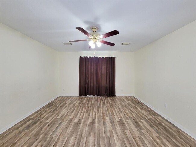 Building Photo - 12835 Regal Oaks Bend Ln