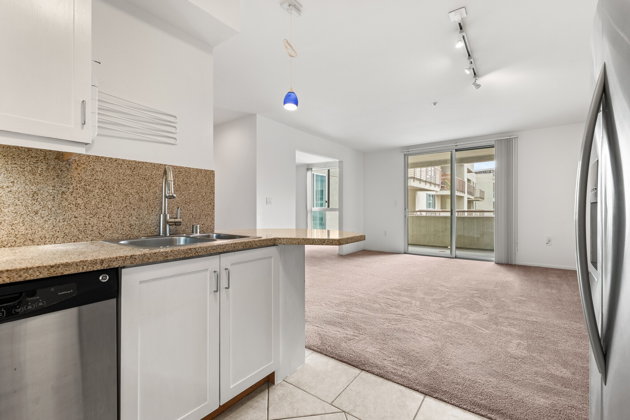 Building Photo - 267 S San Pedro St