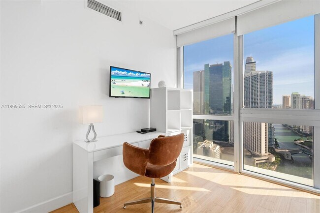 Building Photo - 350 S Miami Ave