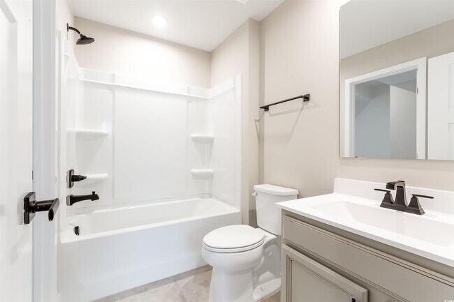 Building Photo - 303 Golan Cir