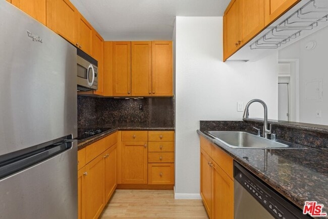 Building Photo - 1440 Veteran Ave