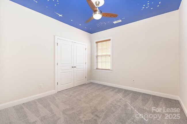 Building Photo - 9429 Ridgeforest Dr