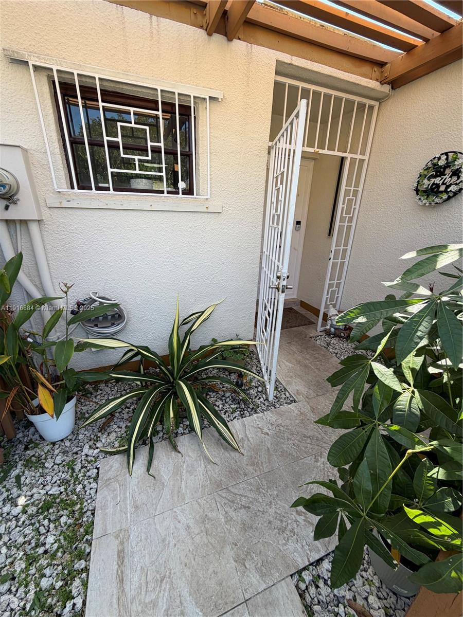 Building Photo - 13198 SW 10th Terrace Dr