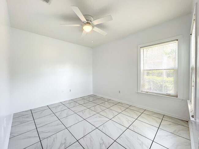 Building Photo - 6524 Swissco Dr