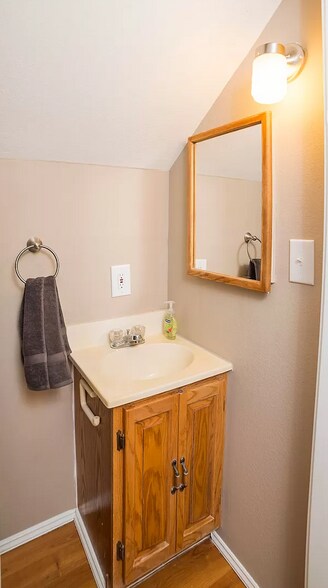 Upstairs Half bath - 1426 Queen Ave NE