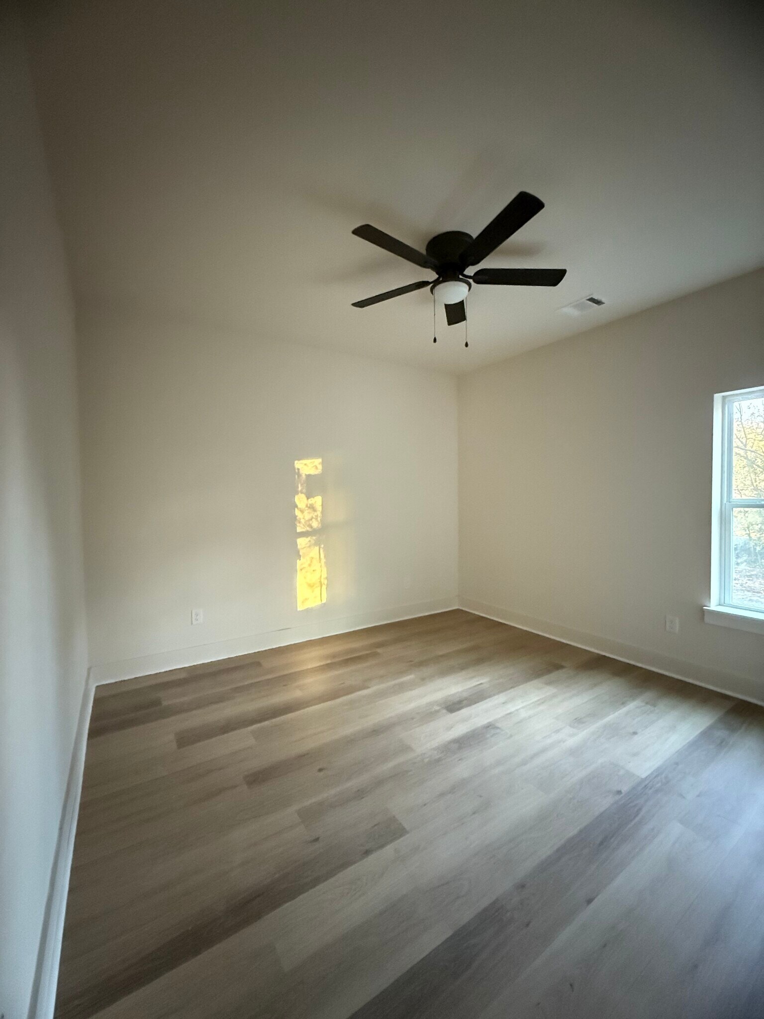 Building Photo - 106 Kirkland St