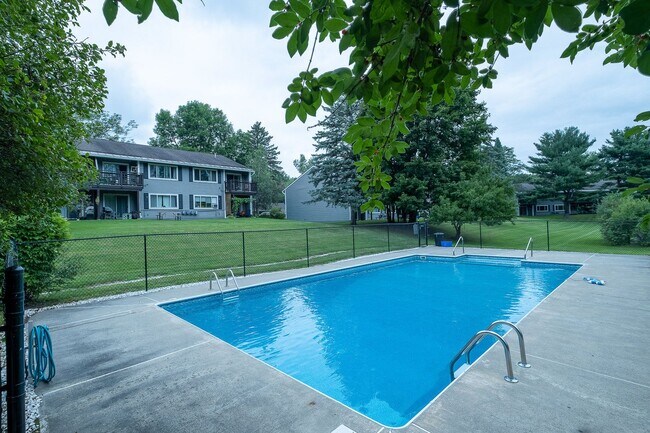 Building Photo - 248 Quarry Hl Rd