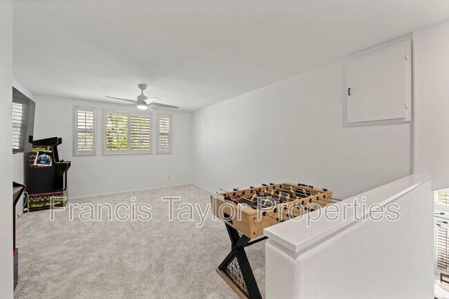 Building Photo - 285 Oak Valley Ln