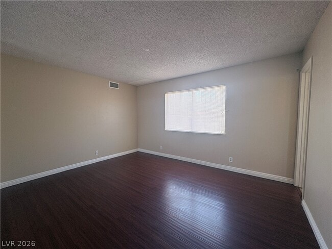 Building Photo - 4104 E Olive St