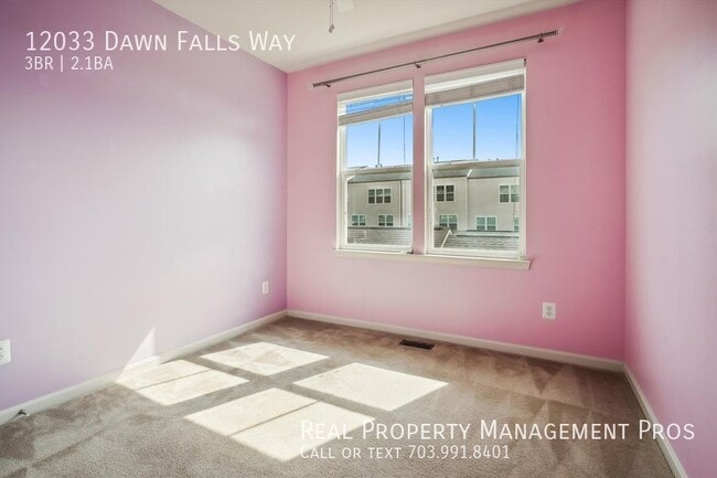 Building Photo - 12033 Dawn Falls Way