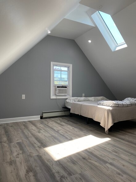 Building Photo - 136 West St