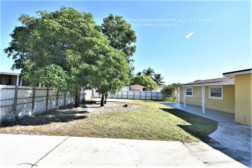 Building Photo - 4921 NW 170th St