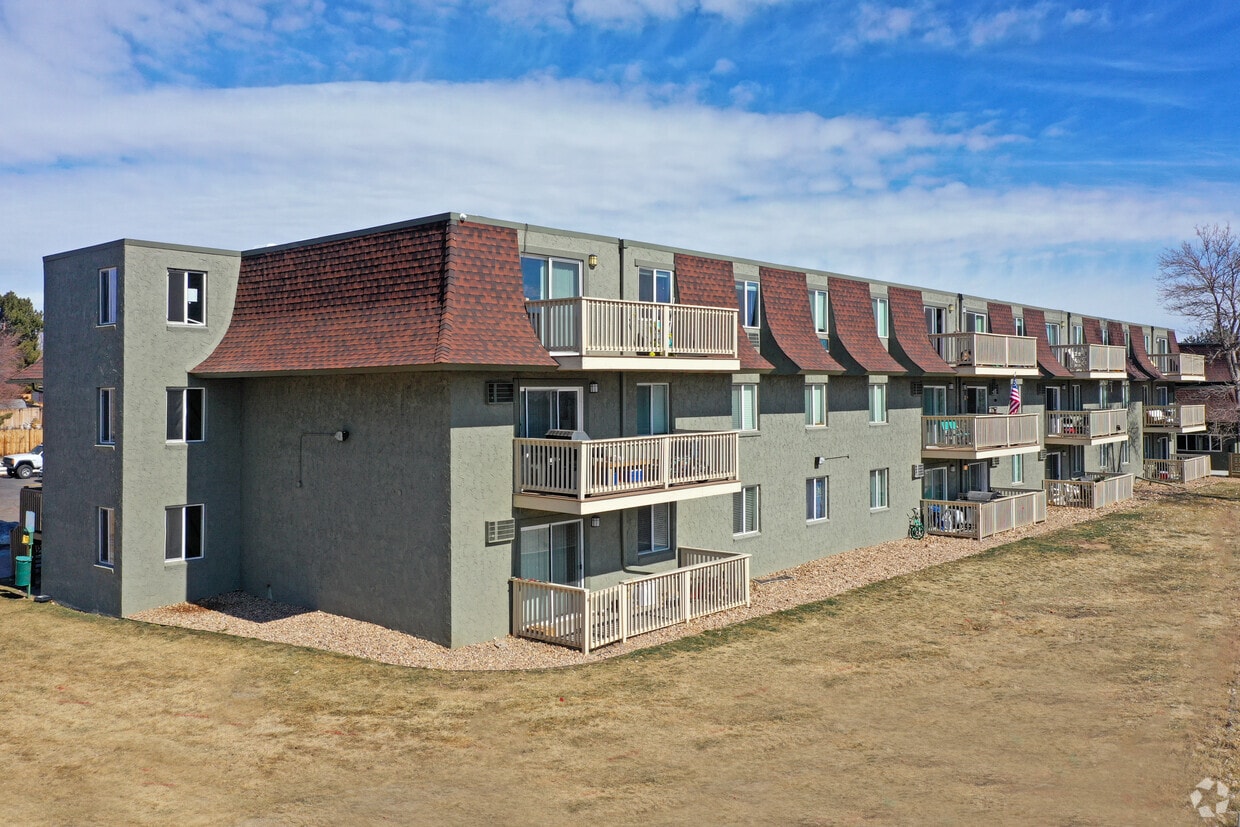 Village West Apartments Arvada