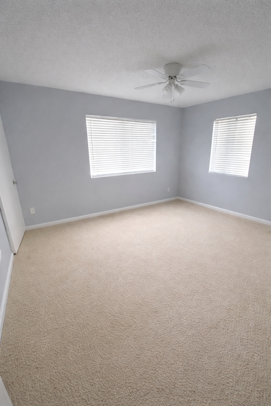 Building Photo - 2925 Lichen Ln