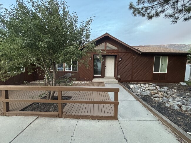 Building Photo - 11299 Woodhill Dr