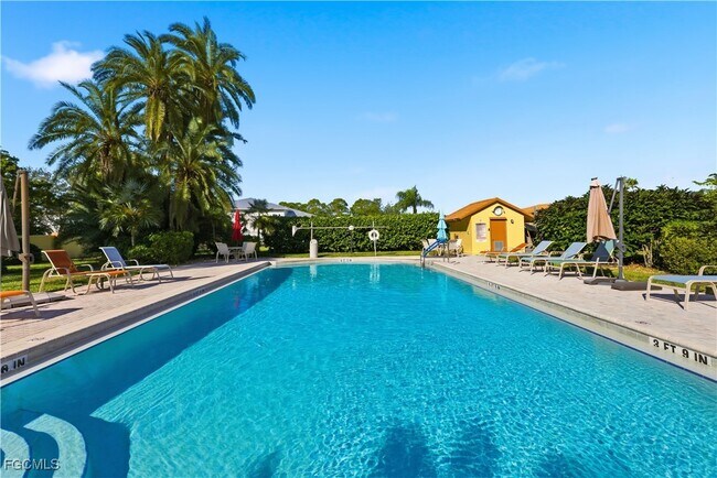 Building Photo - 6150 Whiskey Creek Dr