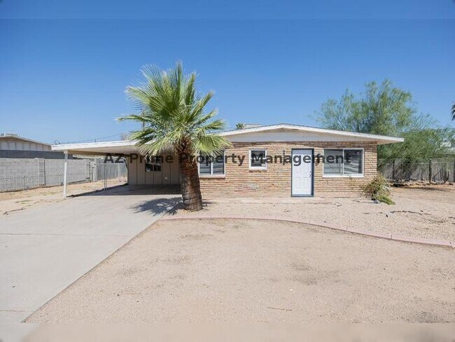 Building Photo - 2130 W Cortez St