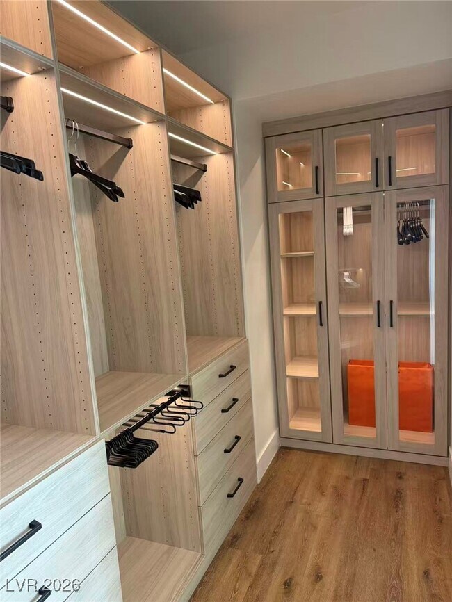 Building Photo - 605 Runbridge St