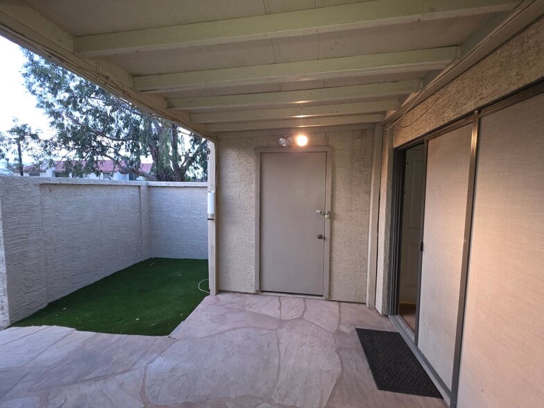 Building Photo - 3930 W Monterey St