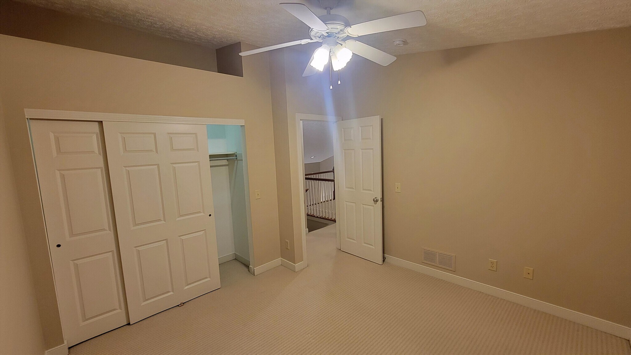 Building Photo - 2158 Kenyon St. N.E.