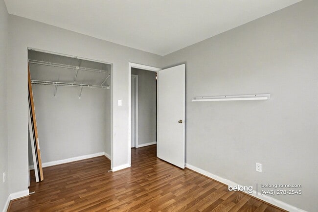 Building Photo - 19009 Crosstie Terrace