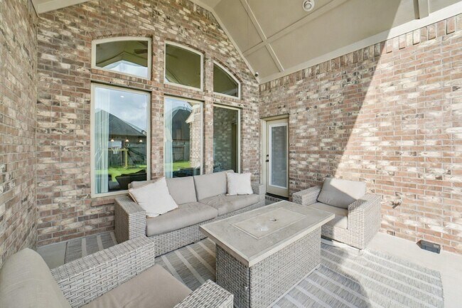 Building Photo - 29323 Prairie Rose Ct