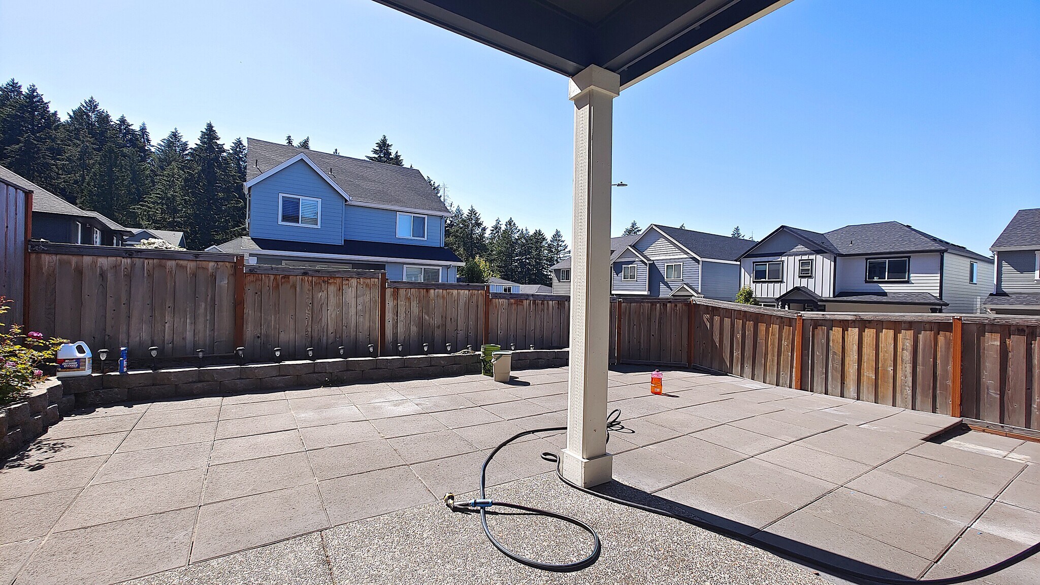 Building Photo - 17542 SW Sunview Ln