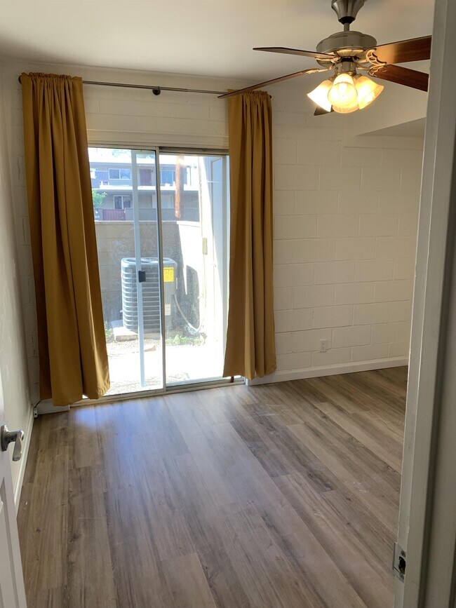 Building Photo - 2861 N Columbus Blvd