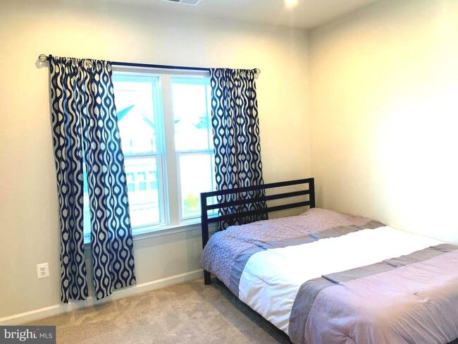 Building Photo - 9606 Julia Ln