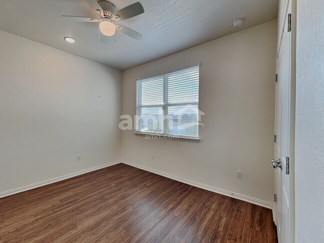 Building Photo - 2716 Geronimo Creek