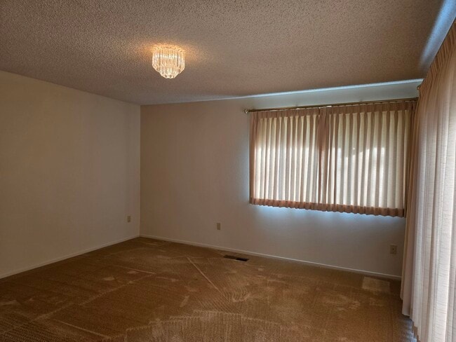 Building Photo - 6336 Stone Bridge Rd