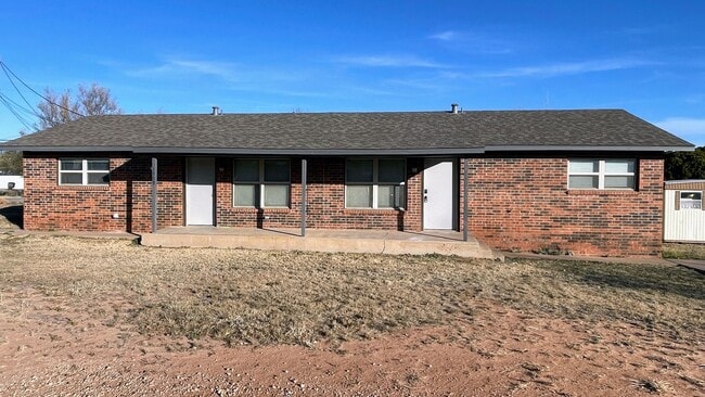 Building Photo - Your Dream Duplex Awaits in Charming Snyder!