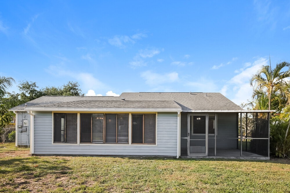 Building Photo - 8476 Coral Dr