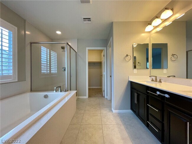 Building Photo - 354 Mezzaforte St