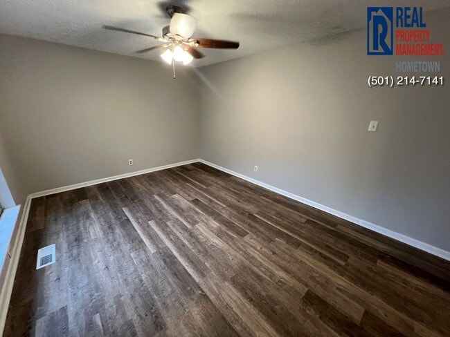 Building Photo - 6901 Archwood Dr