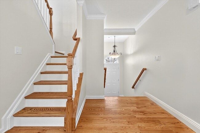 Building Photo - 34 Marina Dr