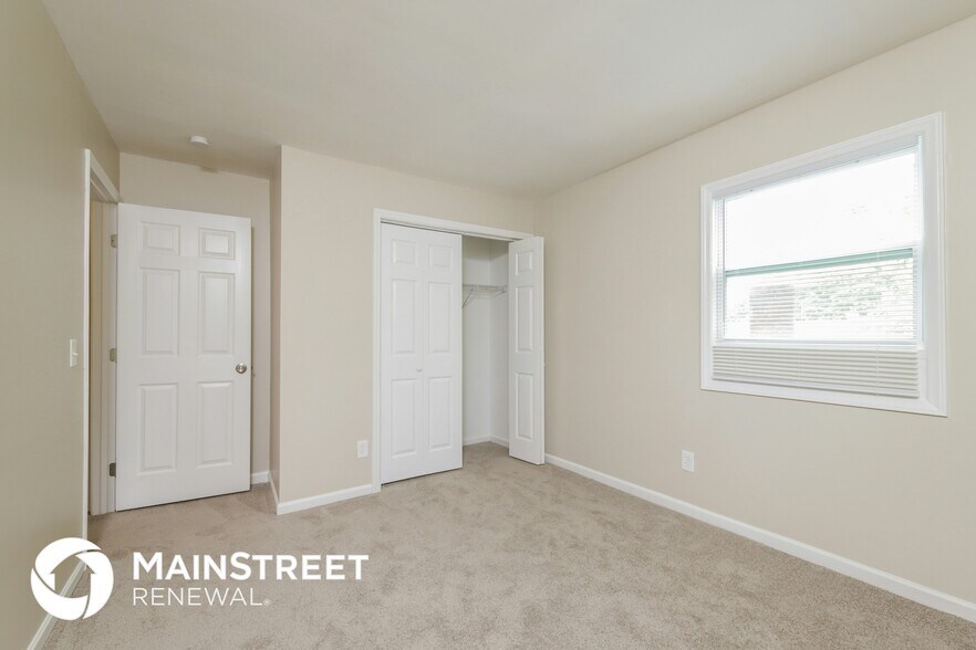 Building Photo - 3730 Danube Dr