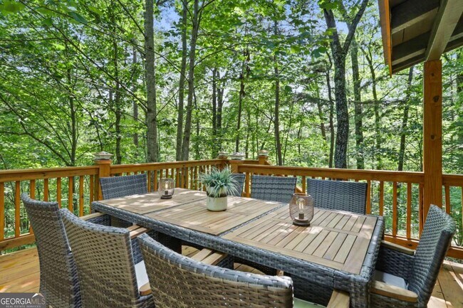 Building Photo - 166 Nantahala Pass Rd