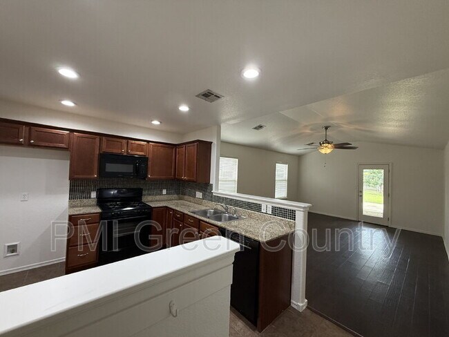Building Photo - 4040 W 105th St S